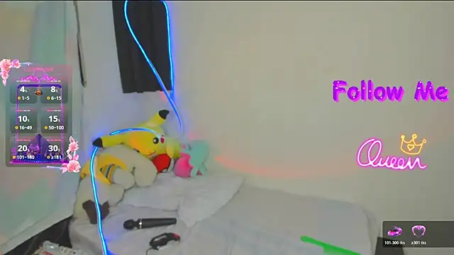 Snapshot of litle_mily_ chatting on 02.28.26 litle mily online show from 02.28.26