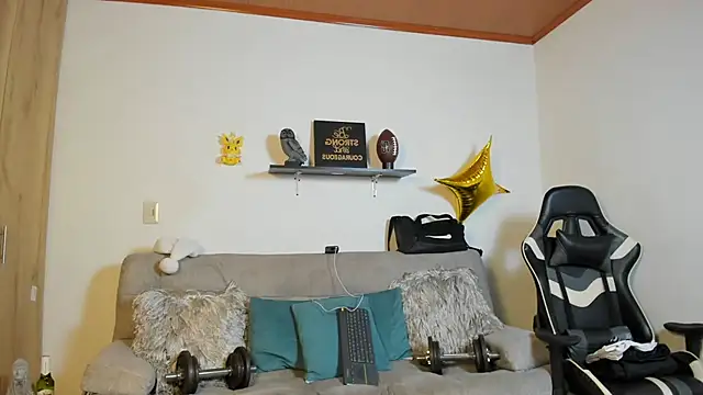 julian wallace online show from 12.14.25