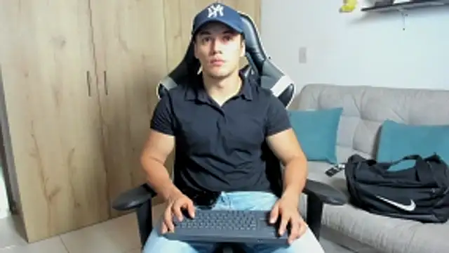 julian wallace online show from 04.16.26