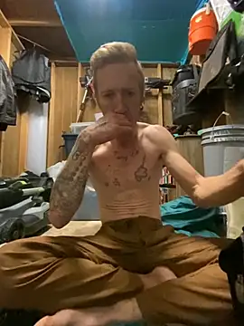 bentoverblonde online show from 10.28.25