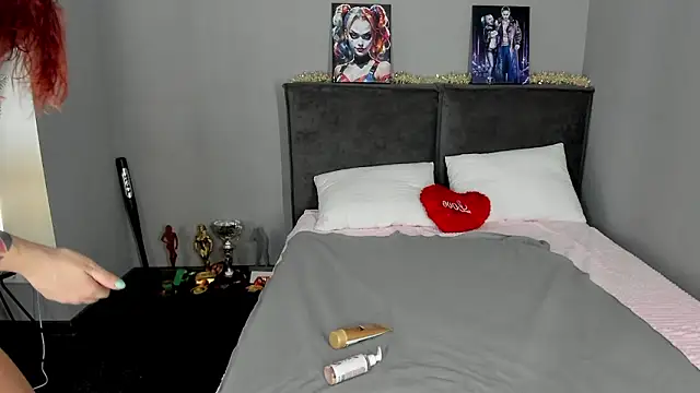 Snapshot of MuscleXXXBarbie chatting on 02.12.26 MuscleXXXBarbie online show from 02.12.26