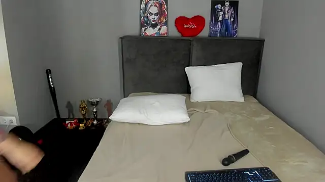 MuscleXXXBarbie online show from 05.14.26