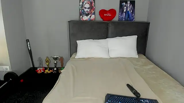 MuscleXXXBarbie online show from 05.21.26
