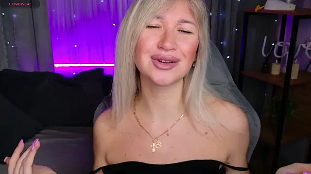 MilaBott online show from 11.20.25