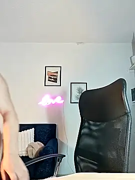 helena smith online show from 11.05.25