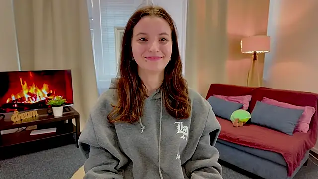 LunaRayy online show from 04.21.26