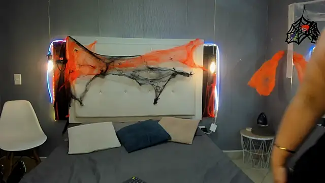 Clarigil online show from 10.31.25