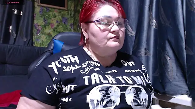 Snapshot of Goddess57 chatting on 02.18.25 Goddess57 online show from 02.18.25