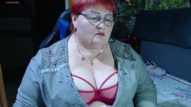 Snapshot of Goddess57 chatting on 02.21.25 Goddess57 online show from 02.21.25