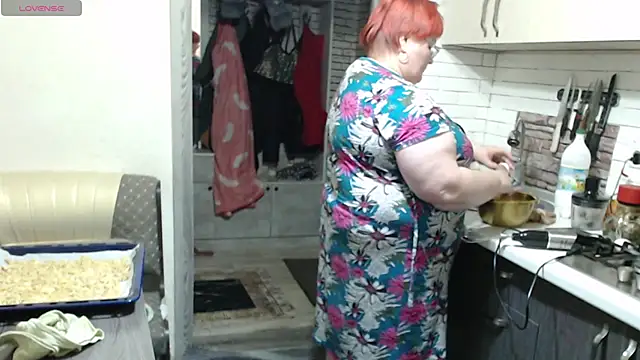 Snapshot of Goddess57 chatting on 02.21.25 Goddess57 online show from 02.21.25