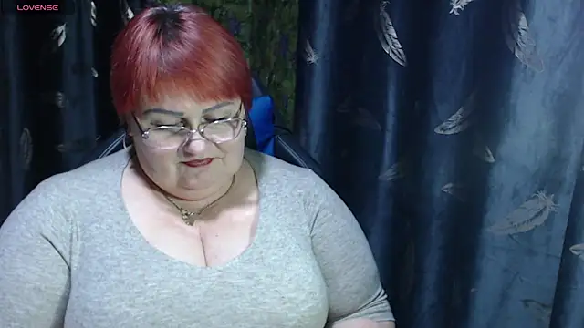 Snapshot of Goddess57 chatting on 03.15.25 Goddess57 online show from 03.15.25