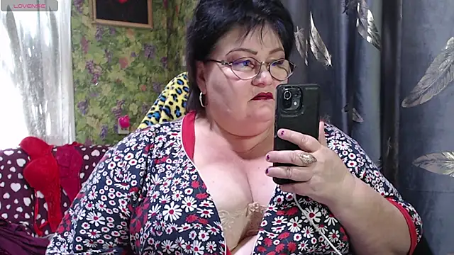 Snapshot of Goddess57 chatting on 10.10.25 Goddess57 online show from 10.10.25