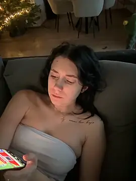 Lena Lang online show from 11.29.25