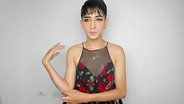 Snapshot of HotStar_yes chatting on 12.29.24 HotStar yes online show from 12.29.24