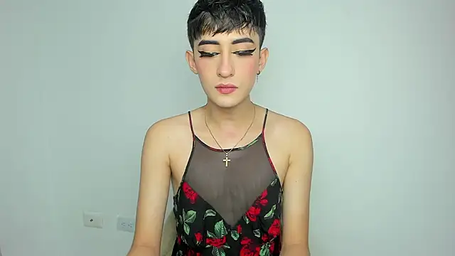 Snapshot of HotStar_yes chatting on 01.08.25 HotStar yes online show from 01.08.25