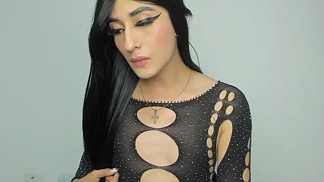 Snapshot of HotStar_yes chatting on 01.25.25 HotStar yes online show from 01.25.25