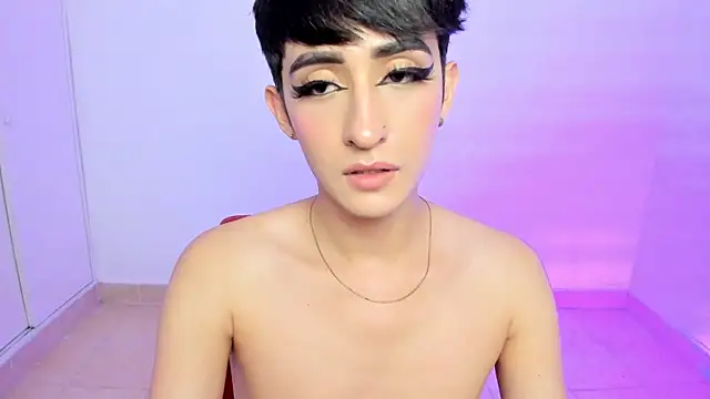 Snapshot of HotStar_yes chatting on 02.15.25 HotStar yes online show from 02.15.25