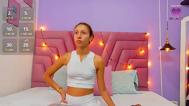 Snapshot of Beautifulskinny18 chatting on 03.13.26 Beautifulskinny18 online show from 03.13.26