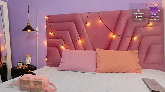 Snapshot of Beautifulskinny18 chatting on 03.17.26 Beautifulskinny18 online show from 03.17.26