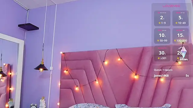 Snapshot of Beautifulskinny18 chatting on 03.21.26 Beautifulskinny18 online show from 03.21.26