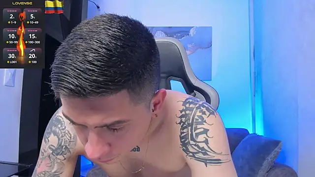 Snapshot of Yeiko_Romero_ chatting on 12.03.25 Yeiko Romero online show from 12.03.25