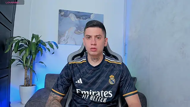 Yeiko Romero  online show from 01.14.26