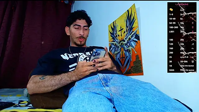 Thomass00 online show from 11.24.25