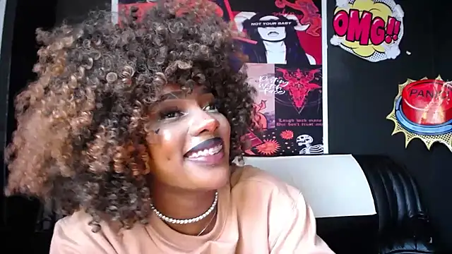 TIFFANYYSTAR online show from 02.25.25