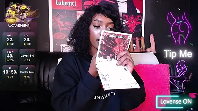 TIFFANYYSTAR online show from 03.10.25