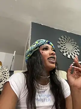 TIFFANYYSTAR online show from 11.10.25