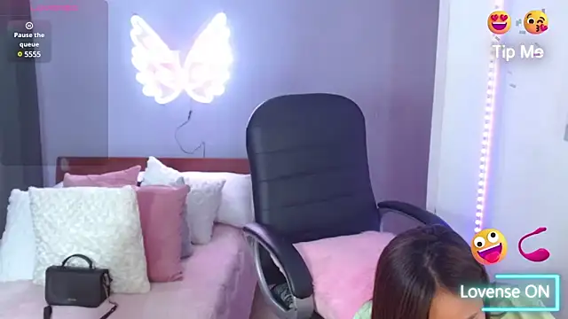 Snapshot of Paulina_627 chatting on 03.08.25 Paulina 627 online show from 03.08.25