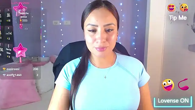 Snapshot of Paulina_627 chatting on 11.06.25 Paulina 627 online show from 11.06.25