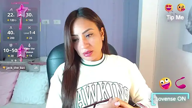 Snapshot of Paulina_627 chatting on 11.16.25 Paulina 627 online show from 11.16.25