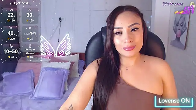 Snapshot of Paulina_627 chatting on 05.13.26 Paulina 627 online show from 05.13.26