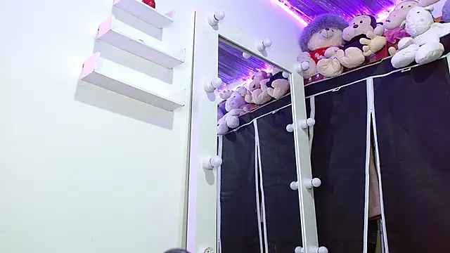 Snapshot of Fysste_ chatting on 02.06.25 Fysste online show from 02.06.25