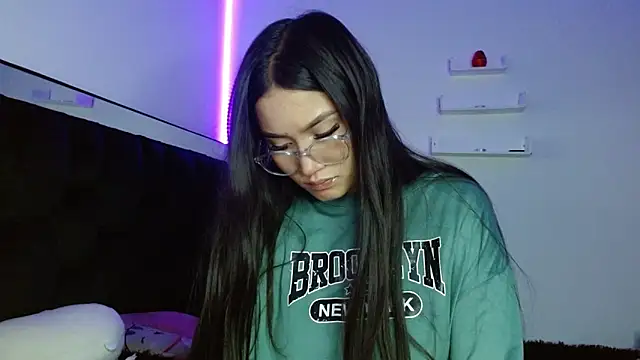 Snapshot of Fysste_ chatting on 03.04.25 Fysste online show from 03.04.25