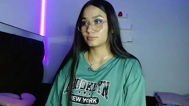 Snapshot of Fysste_ chatting on 03.05.25 Fysste online show from 03.05.25