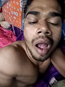 Snapshot of 900irani chatting on 01.25.25 900irani online show from 01.25.25