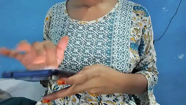 aarjulove online show from 11.17.25