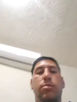 Snapshot of littleboyhot95 chatting on 02.02.26 littleboyhot95 online show from 02.02.26