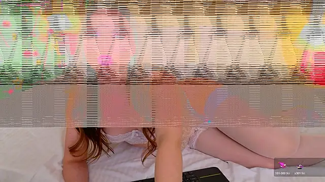 Snapshot of 9ering-Er chatting on 01.10.26 9ering-Er online show from 01.10.26