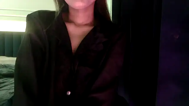 Snapshot of chhui_mui chatting on 02.20.26 chhui mui online show from 02.20.26