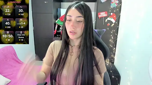 Emilytafur online show from 12.31.24