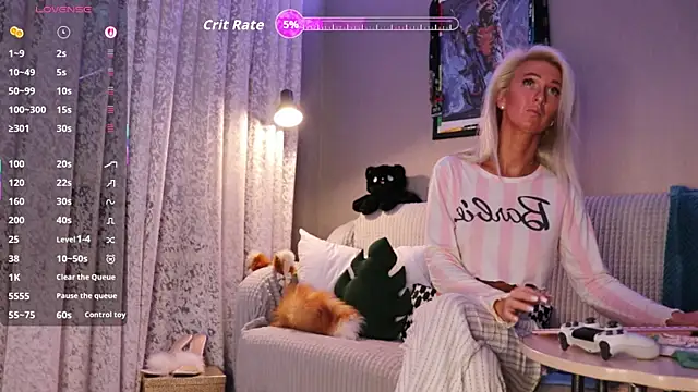 mari moon bunny online show from 11.04.25