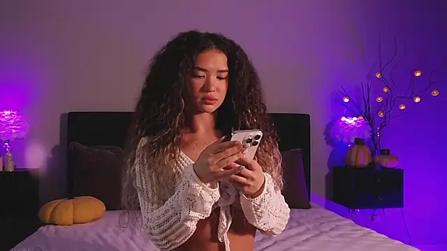 Snapshot of Denise_Garciia chatting on 11.05.25 Denise Garciia online show from 11.05.25