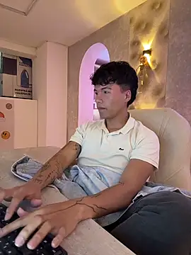 Logan smith1 online show from 10.24.25