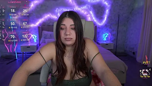 Snapshot of JulietDream chatting on 02.27.25 JulietDream online show from 02.27.25