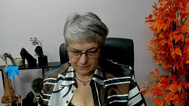 IrisDream online show from 12.12.24