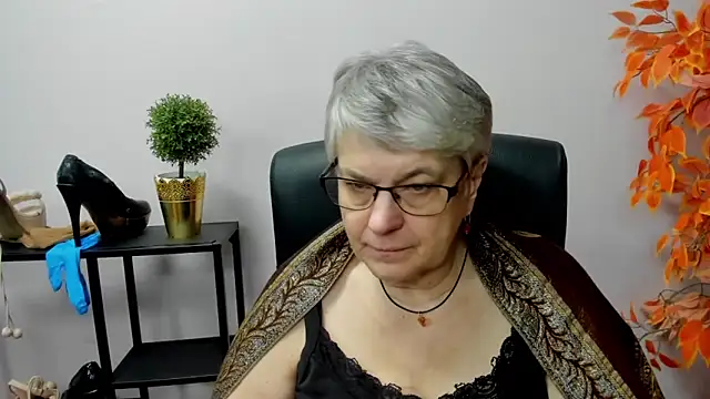 IrisDream online show from 12.31.24