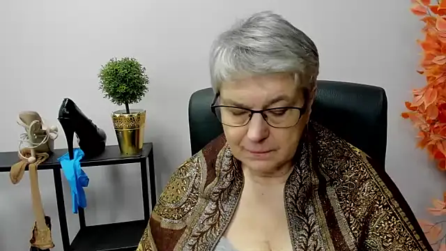 IrisDream online show from 01.02.25